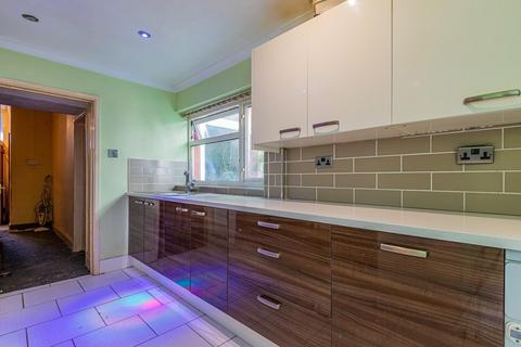 3 bedroom terraced house for sale, Pill Street, Penarth CF64