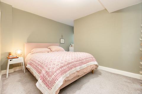 1 bedroom maisonette for sale, Paynes Park, Hitchin SG5
