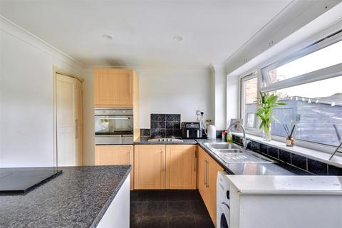 3 bedroom semi-detached house for sale, Neston Drive, Nottingham