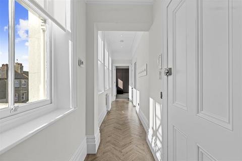 2 bedroom flat for sale, 21 Compton Street, Eastbourne