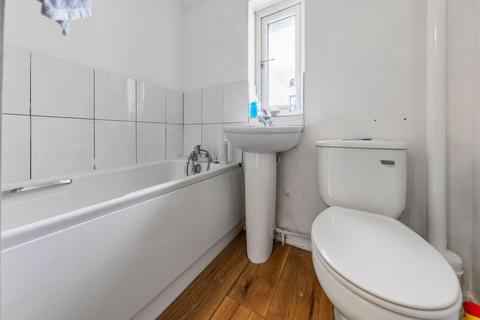 62 Blackledge Close, Fearnhead, Warrington, WA2 0BP