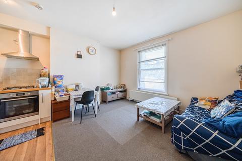 Apartment - High Street, Gloucestershire GL50