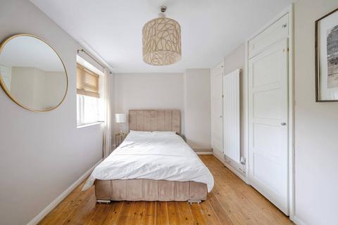 2 bedroom flat to rent, Broadhurst Gardens, South Hampstead, London, NW6