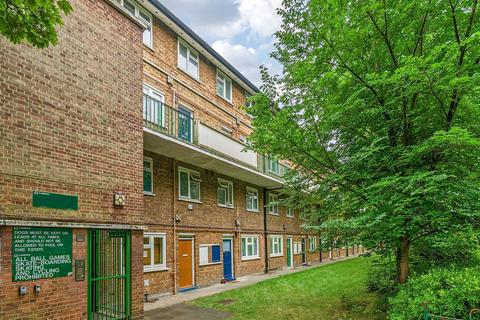 2 bedroom flat to rent, Broadhurst Gardens, South Hampstead, London, NW6