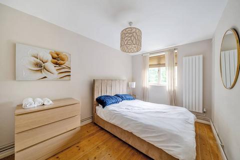2 bedroom flat to rent, Broadhurst Gardens, South Hampstead, London, NW6