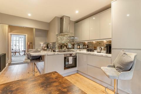 Flat 1, 20 Devonshire Place, Harrogate, HG1 4AA