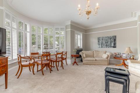 Flat 1, 20 Devonshire Place, Harrogate, HG1 4AA
