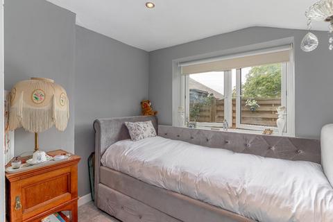 Flat 1, 20 Devonshire Place, Harrogate, HG1 4AA