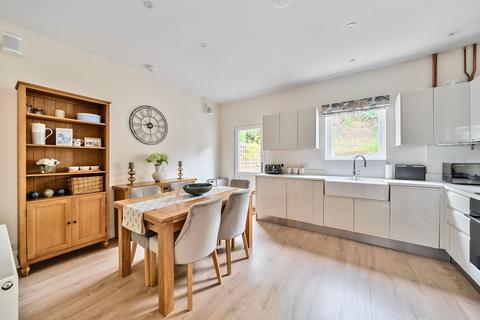 33 Edward Road, Coulsdon, CR5 2NQ