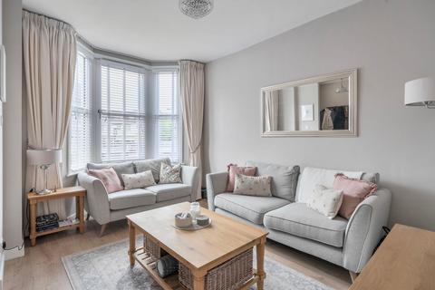 33 Edward Road, Coulsdon, CR5 2NQ
