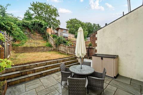 33 Edward Road, Coulsdon, CR5 2NQ