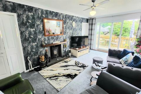 undefined, 79 Llwyn Ynn, Talybont