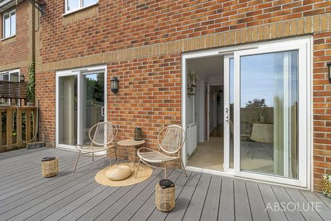 5 Catherine Crescent, Paignton, TQ4 5JU