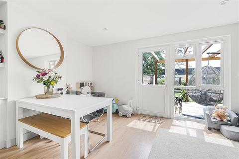 3 bedroom terraced house for sale, Queensway, Haverhill CB9