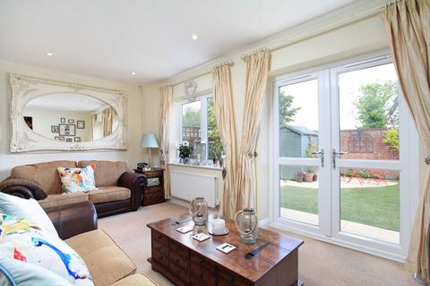 6 Broadview Close, Kings Worthy, Winchester, SO23 7FL