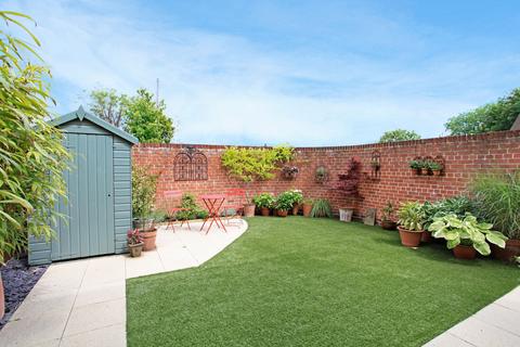 6 Broadview Close, Kings Worthy, Winchester, SO23 7FL