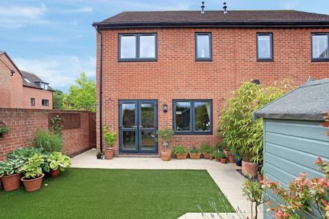 6 Broadview Close, Kings Worthy, Winchester, SO23 7FL