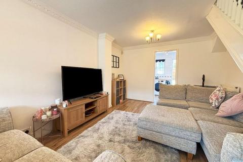 16 Camellia Close, Romford, RM3 0XW
