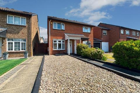 16 Camellia Close, Romford, RM3 0XW