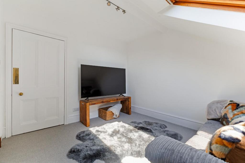 94420 Flat-3-Highmount-Shady (17).jpg