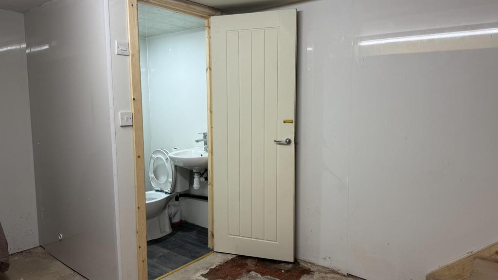 Thumbnail image6.jpg