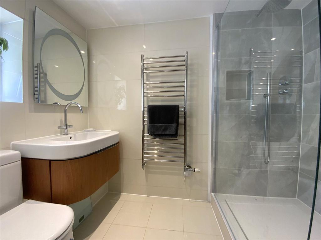 Ensuite