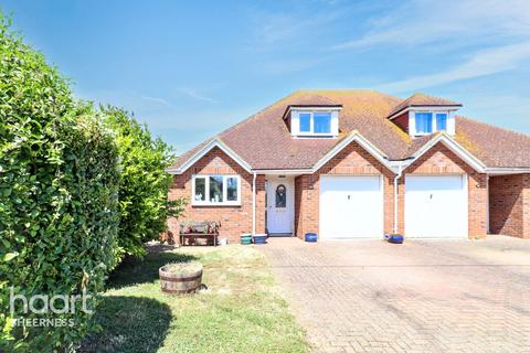21a Danes Drive, Leysdown On Sea, Sheerness, ME12 4AJ