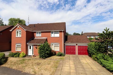 undefined, Hereford Mead, Fleet GU51