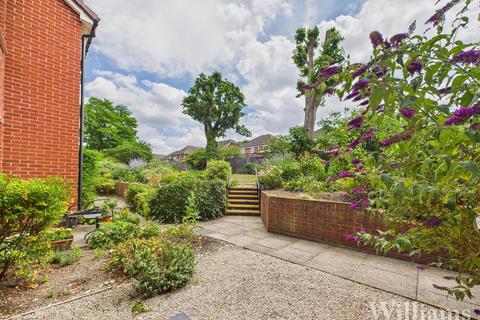 2 bedroom retirement property for sale, Croft Road, Aylesbury HP21