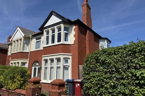 4 bedroom semi-detached house for sale, Dorchester Road, North Shore FY1