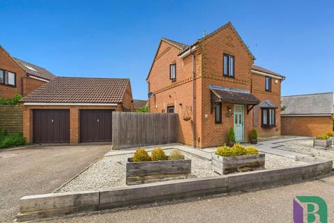 4 bedroom detached house for sale, Holst Crescent, Milton Keynes MK7