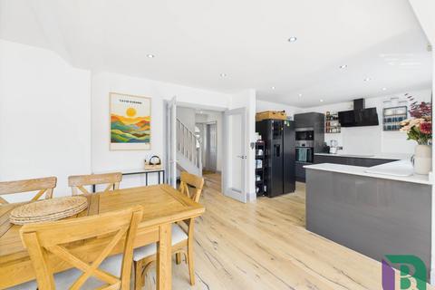 4 bedroom detached house for sale, Holst Crescent, Milton Keynes MK7