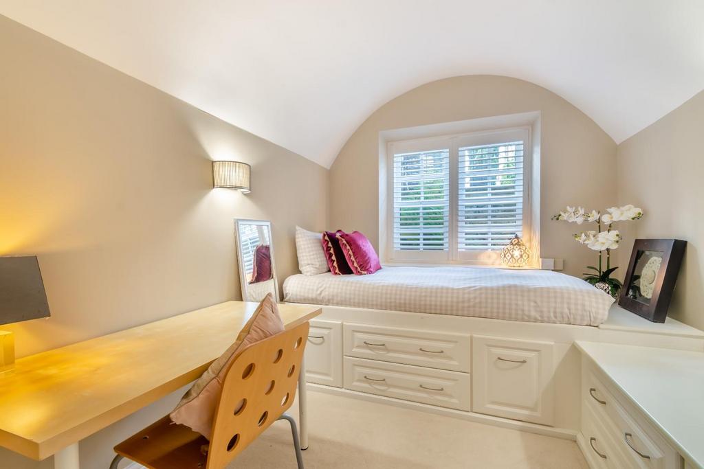 8627263-interior39.jpg