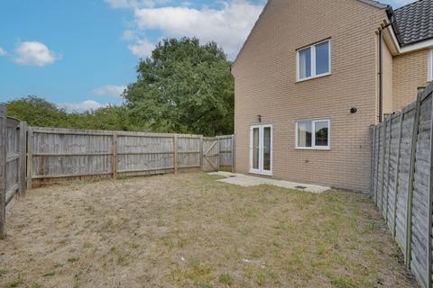 15 Aster Close, Red Lodge, Bury St Edmunds, IP28 8XL