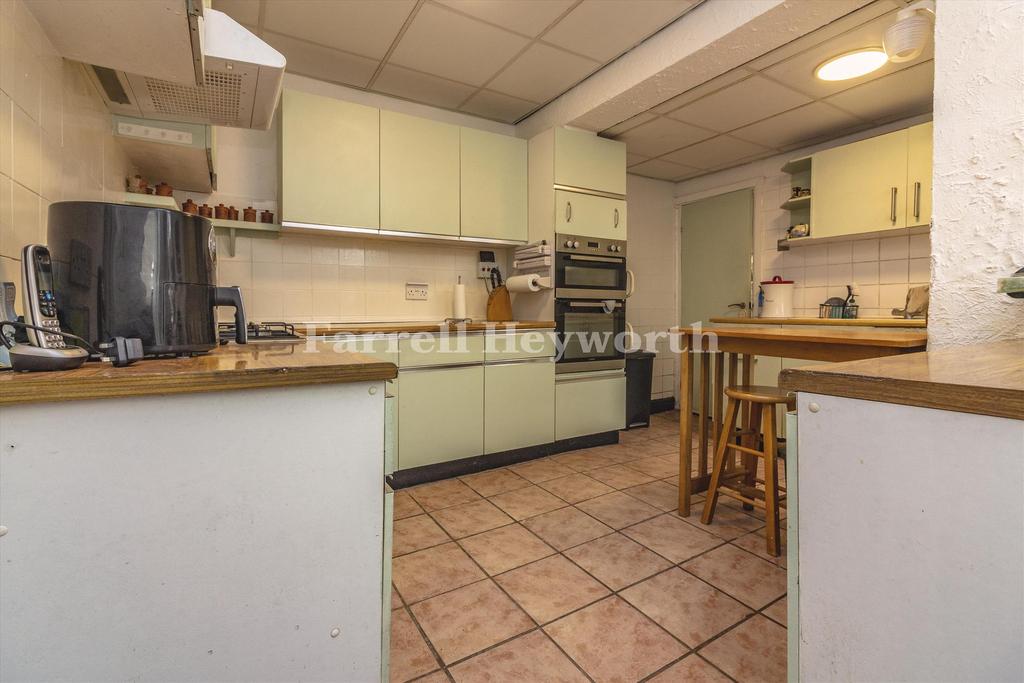 Kitchen c