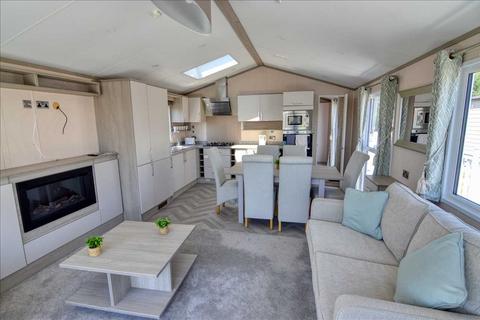 undefined, Brightlingsea CO7