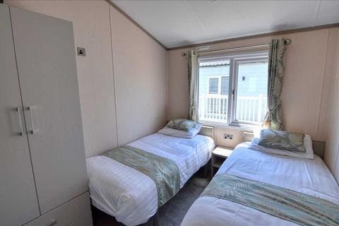 undefined, Brightlingsea CO7