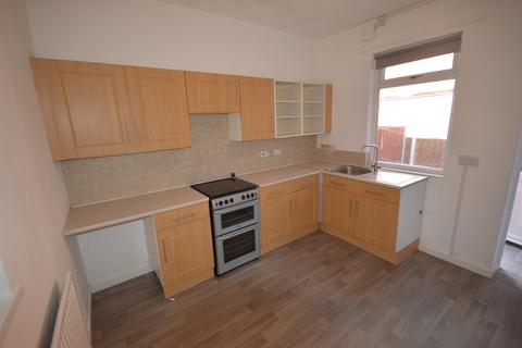 3 bedroom end of terrace house to rent, Farrar Street, Barnsley, South Yorkshire, S70