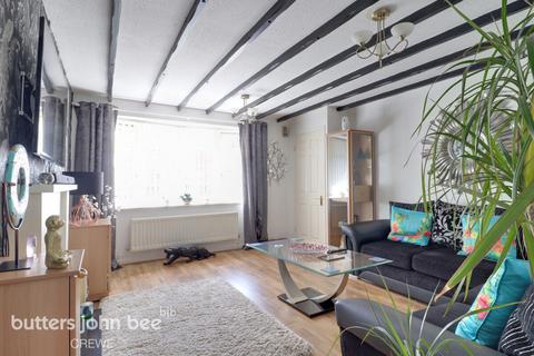 3 bedroom detached house for sale, Selsey Close, Crewe