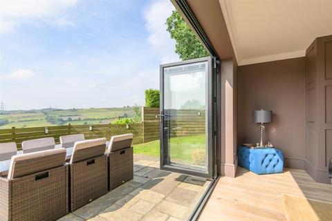 5 bedroom detached house for sale, 5 Tenterfield Rise, Northowram, Halifax, HX3 7AN