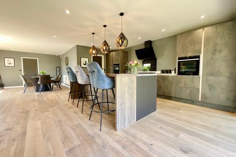 undefined, Broadstone, Monmouth NP25