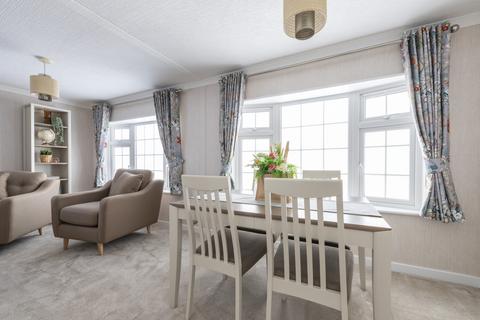 2 bedroom park home for sale, Clacton-on-Sea, Essex, CO16