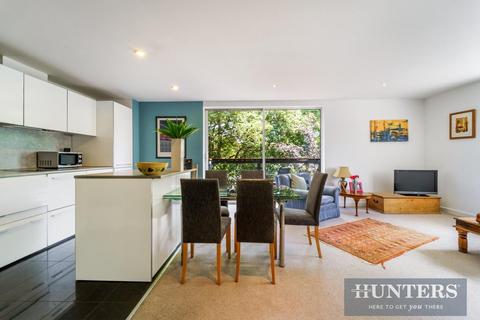 undefined, Union Lane, Isleworth