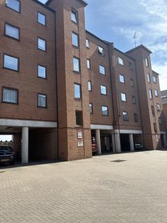 2 bedroom flat to rent, Russell Quay, West Street, Gravesend, DA11 0BP