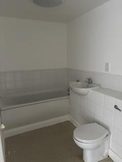 2 bedroom flat to rent, Russell Quay, West Street, Gravesend, DA11 0BP