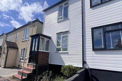 2 bedroom semi-detached house to rent, Queens Road,  Farnborough,  GU14