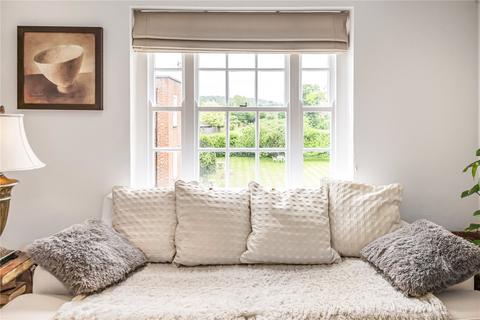 3 bedroom penthouse for sale, Fairmile Court, RG9 2JP