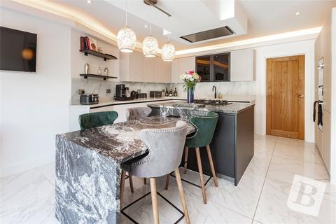 4 bedroom detached house for sale, Orange Tree Hill, Havering-Atte-Bower, Romford, RM4