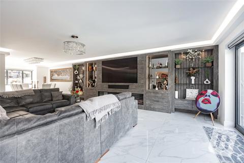 4 bedroom detached house for sale, Orange Tree Hill, Havering-Atte-Bower, Romford, RM4