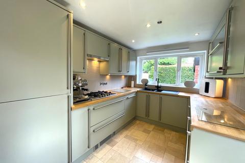 38 Abingdon Drive, Ashton On Ribble, Preston, PR2 1EY
